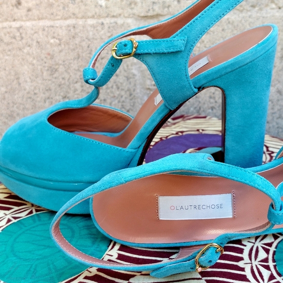 L'Autre Chose Shoes - L'Autre Chose turquoise suede T-strap platform sandal, EU41, NWT
